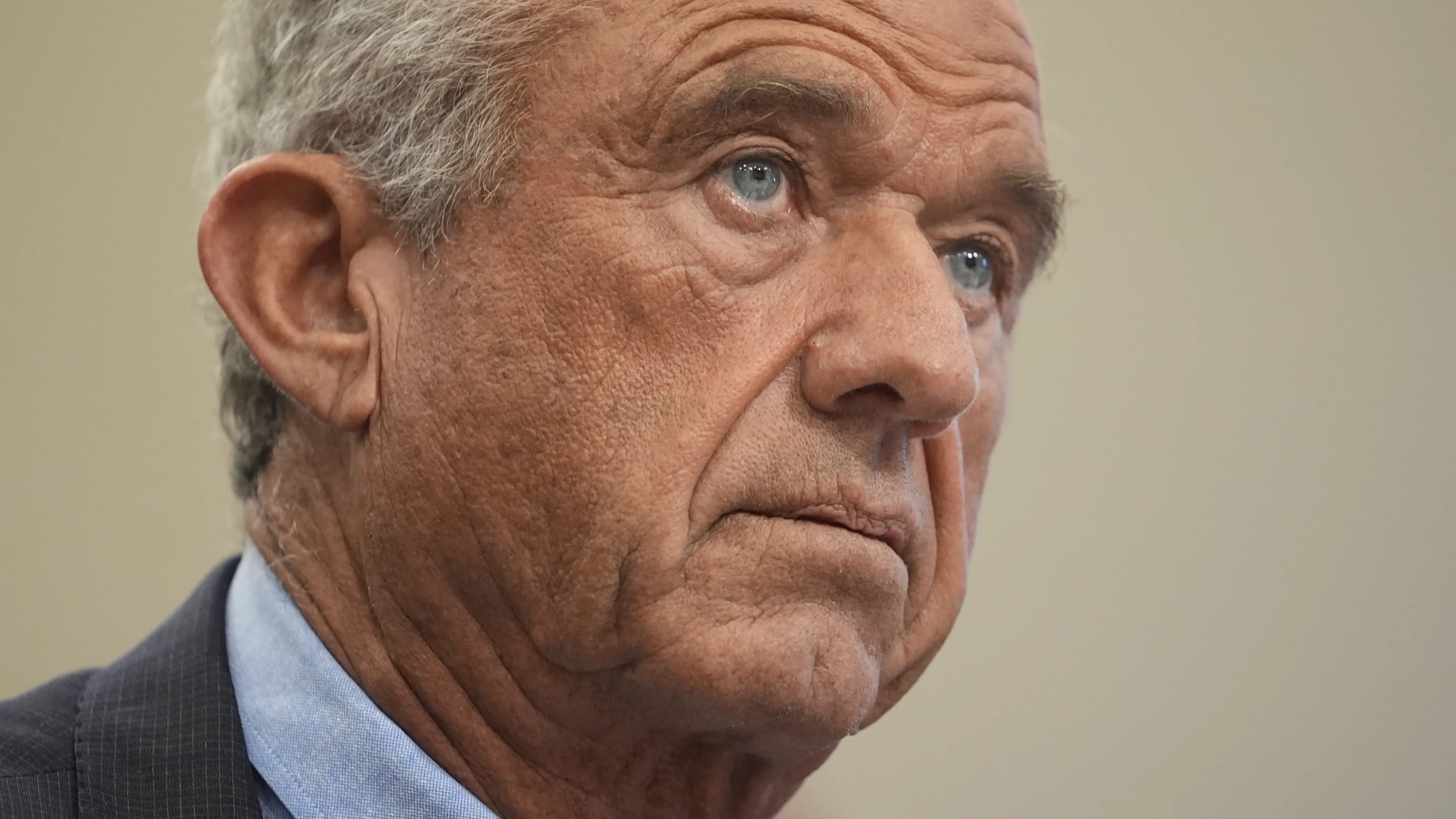 Featured image for: UNBELIEVABLE: HHS Secretary Admits Removing Fluoride Will Worsen Dental Health for Millions UNBELIEVABLE: HHS Secretary Admits Removing Fluoride Will Worsen Dental Health for Millions