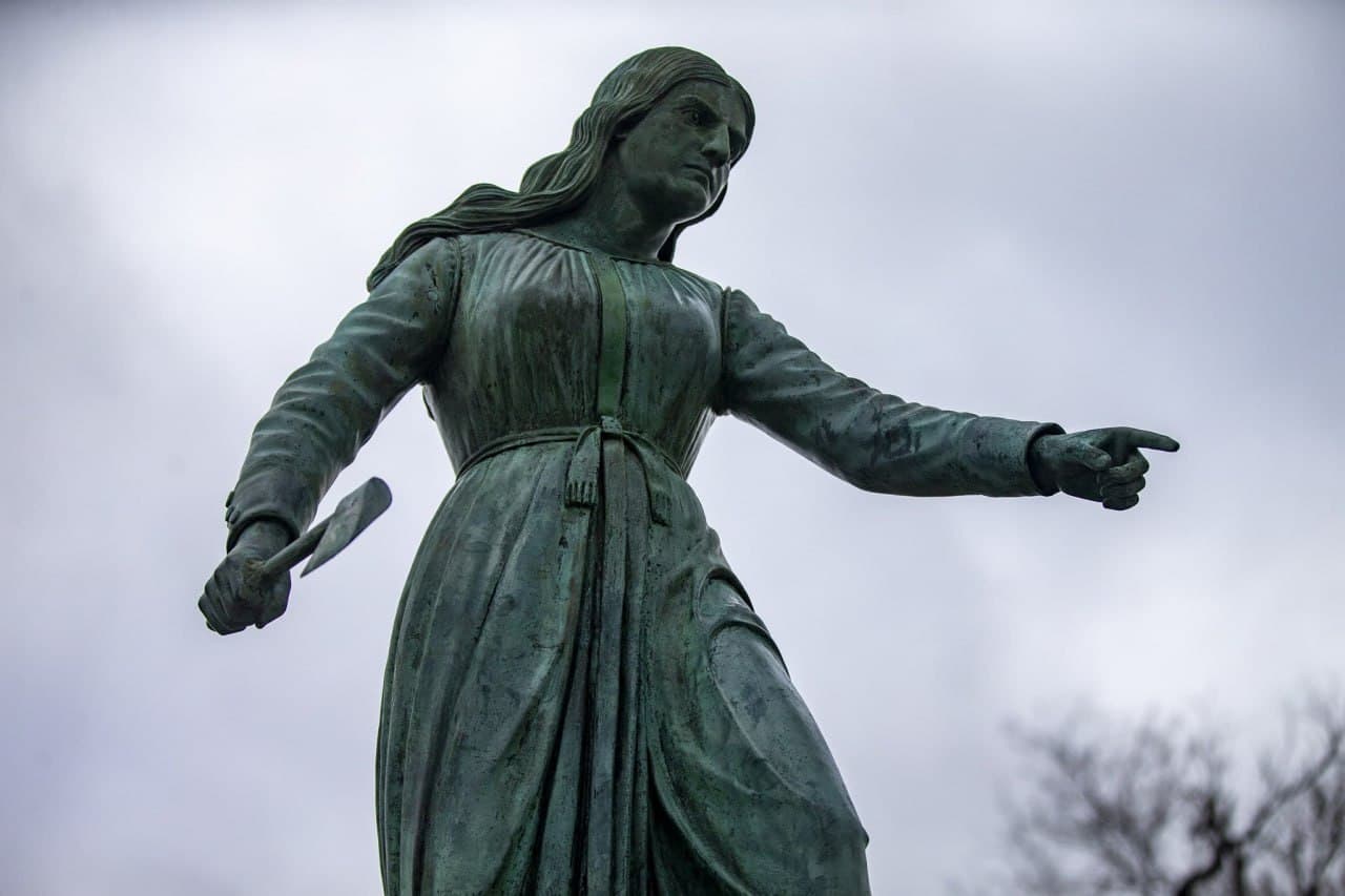 Featured image for: Hannah Duston Statue Sparks Controversy Over Violence Legacy Hannah Duston Statue Sparks Controversy Over Violence Legacy