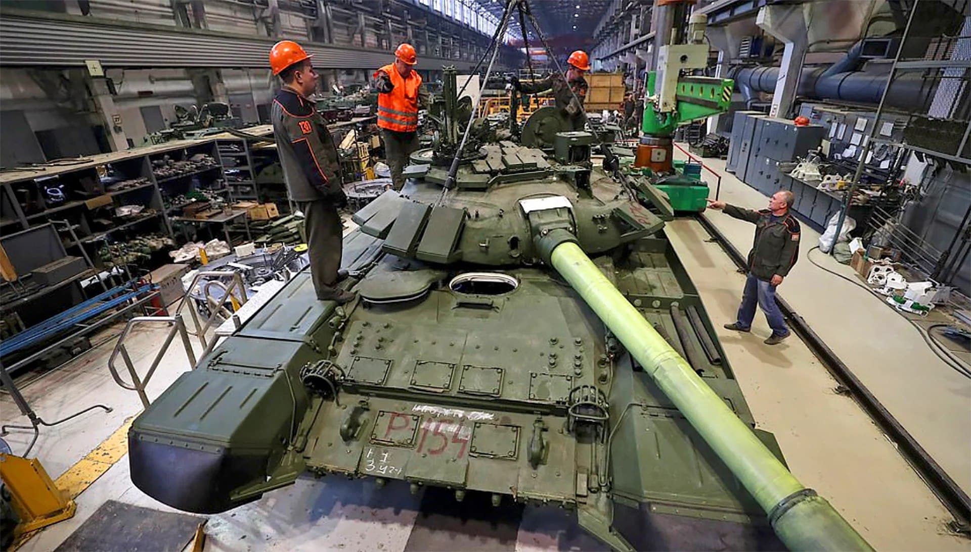 Uralvagonzavod announces restructuring to cut costs, plans 10% workforce reduction