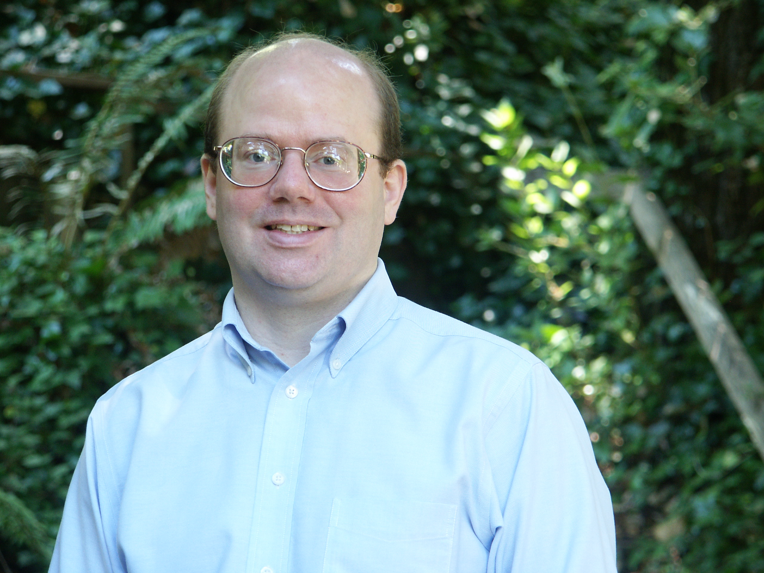 Larry Sanger Calls for Legal Reforms to Confront Wikipedia's Bias