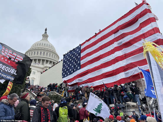 FBI reveals it embedded 275 plainclothes agents in Jan. 6 crowds