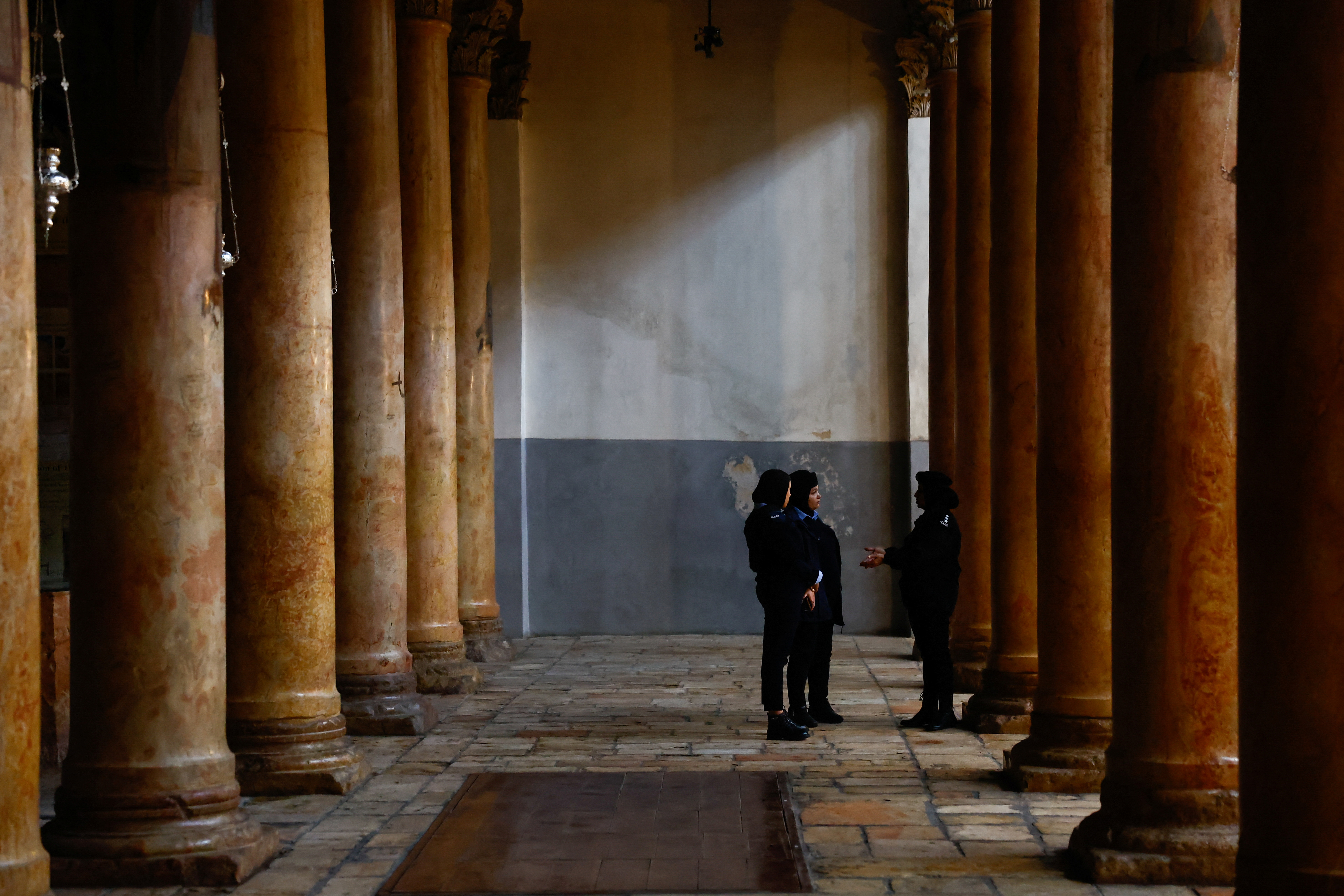 Image for EU proposes training 3,000 Palestinian police officers from Gaza