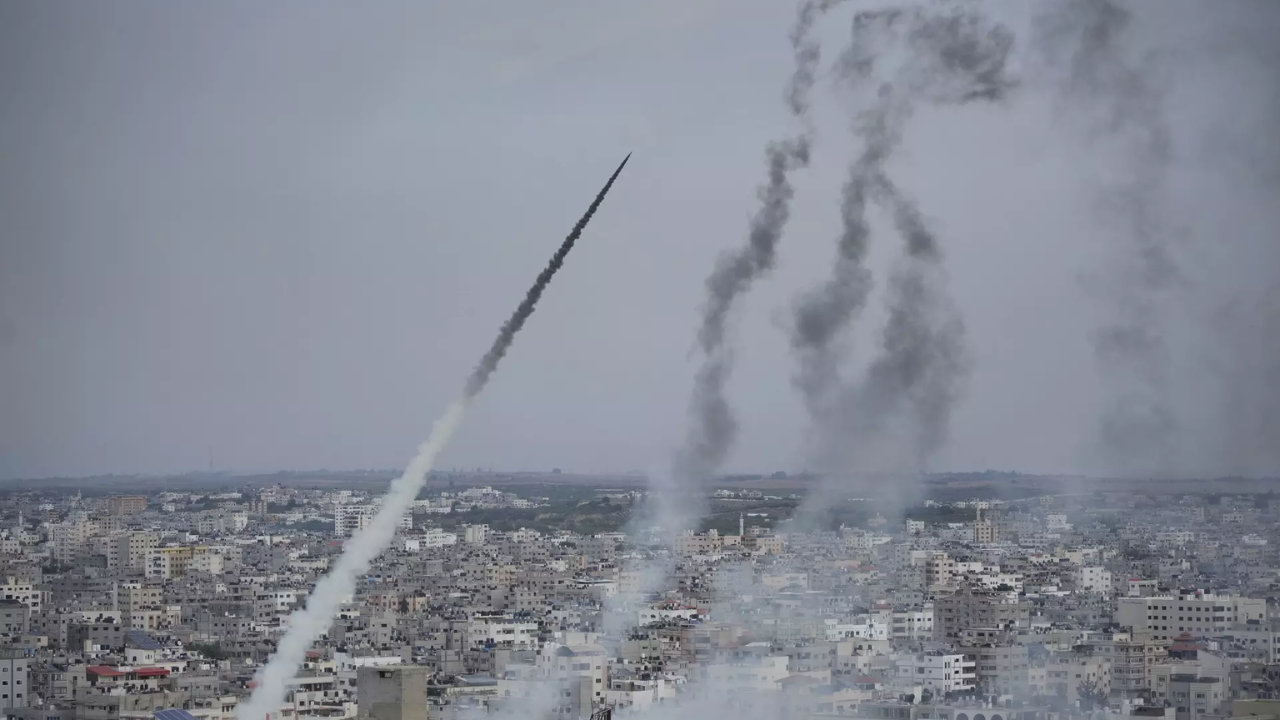 Israel Claims Documents Reveal France's 2020 Secret Talks with Hamas, Paris Denies
