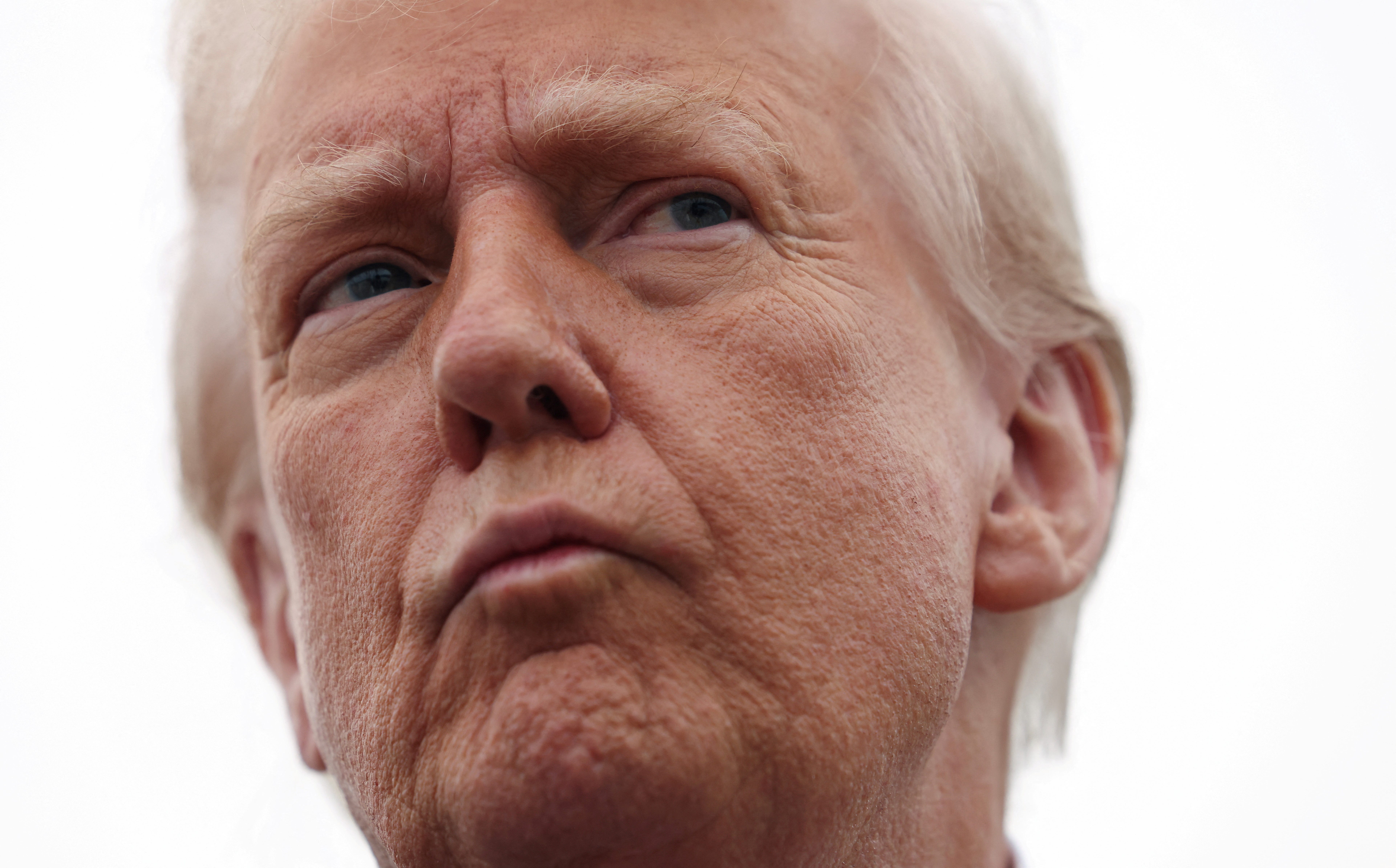 Image for Trump's $750 Billion Energy Deal with Europe Sparks Feasibility Concerns