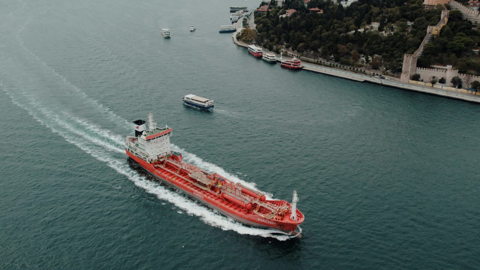 Image for India Continues Russian Oil Imports Despite Global Pressure, Says Government Source
