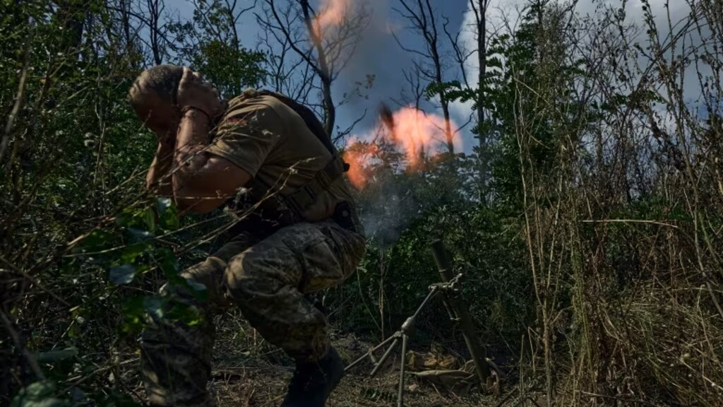 Image for Ukraine's Army Stumbles as Soviet-Era Tactics Resurface, Threatening War Efforts