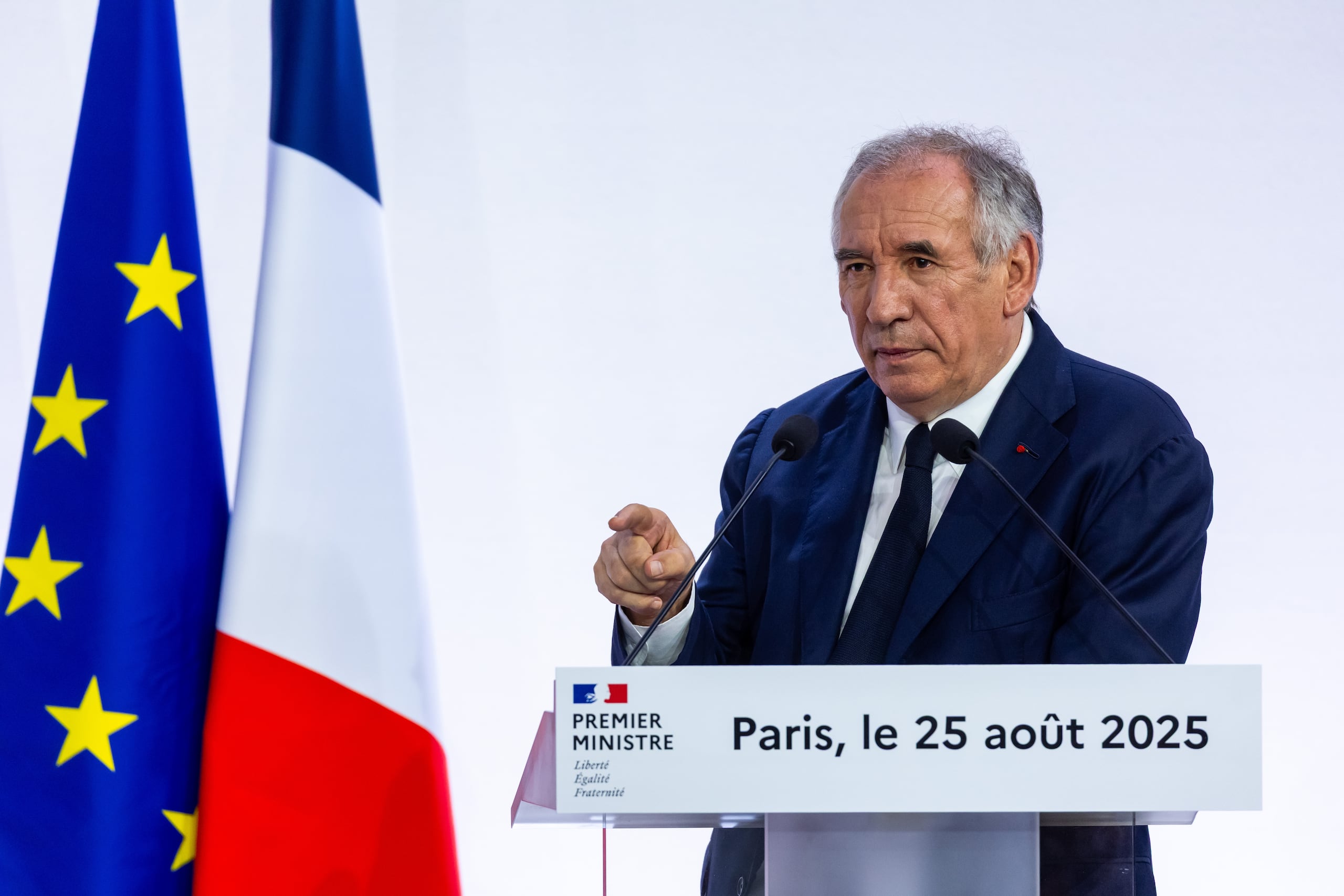 Image for France Faces IMF Bailout as Political Turmoil Threatens Economy
