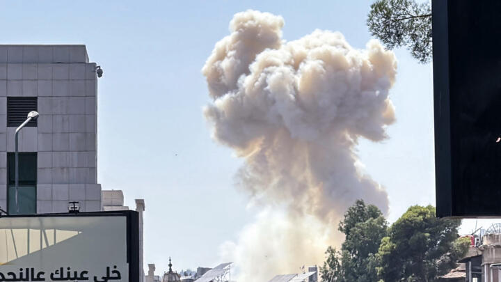 Image for Israeli Airstrikes Target Syrian 10th Division HQ in Damascus