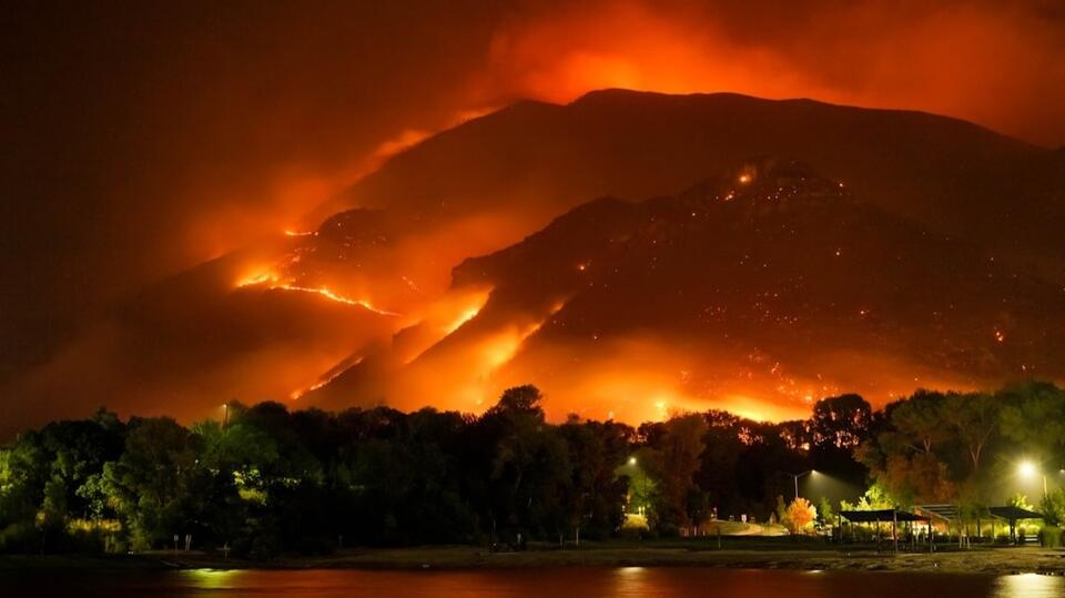 Image for California Joins Northwest Wildland Fire Compact to Boost Firefighting Efforts