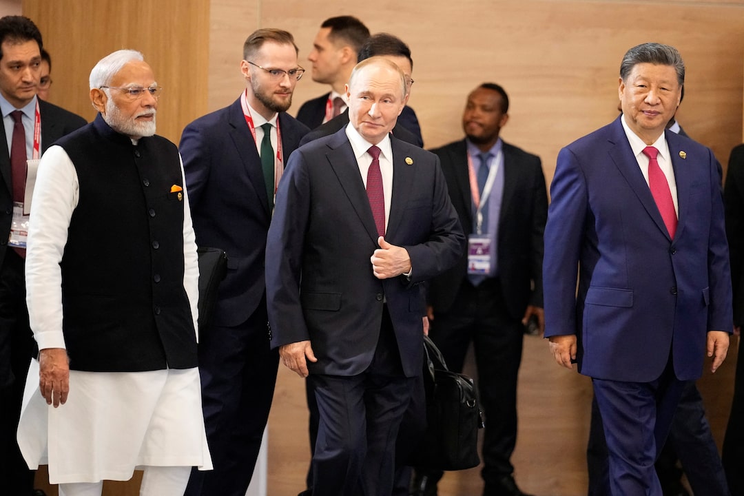 Lula Criticizes U.S. Military Buildup in Caribbean at BRICS Summit