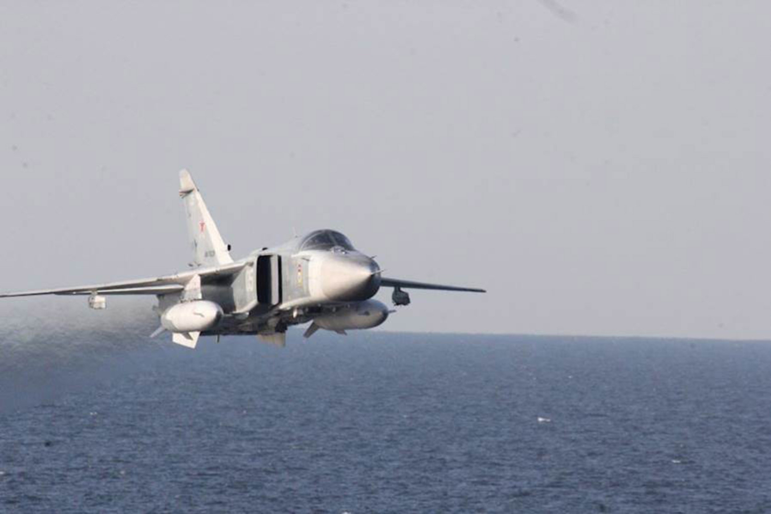 2 Russian fighter jets violate safety zone over Polish oil platform