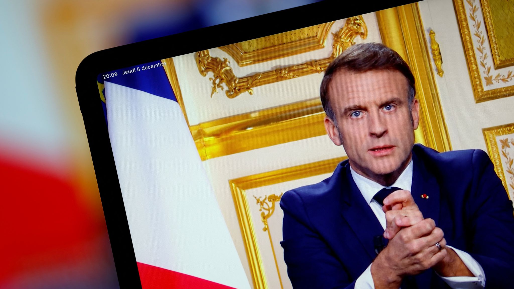 Majority of French citizens demand President Macron's resignation