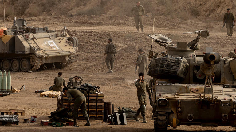 Image for Sniper fires at IDF soldiers in Gaza Strip security incident