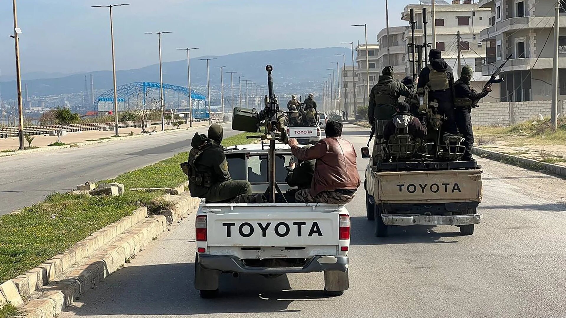 Image for Syrian Internal Security declares Omar Omsen an outlaw, plans siege