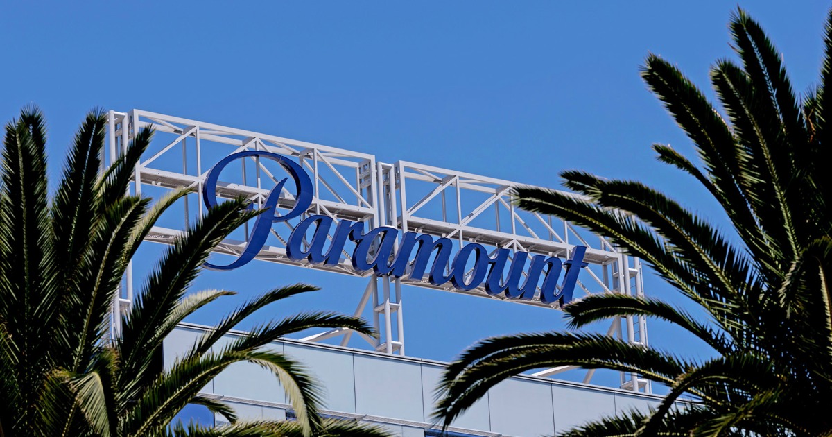 White House backs Paramount Skydance in bid to acquire Warner Bros.