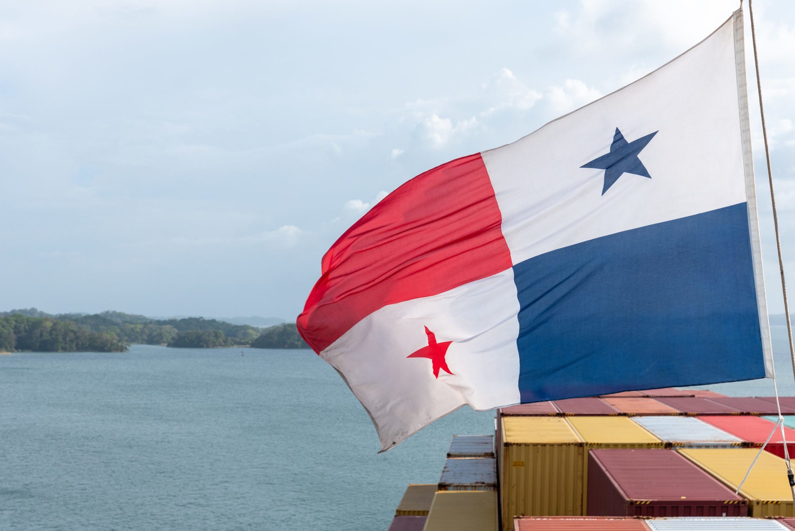 Image for U.S. boarding of Panama-flagged ship Centuries raises legal questions