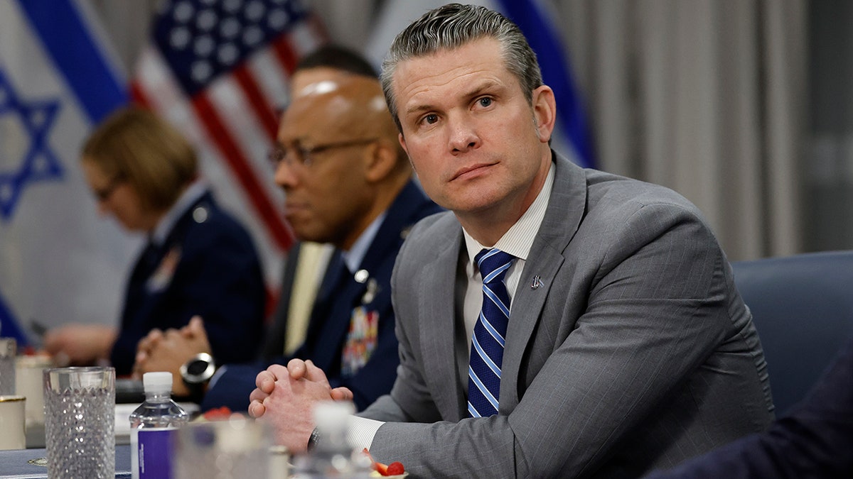 Image for Senior Pentagon correspondent warns we could be on the brink of war