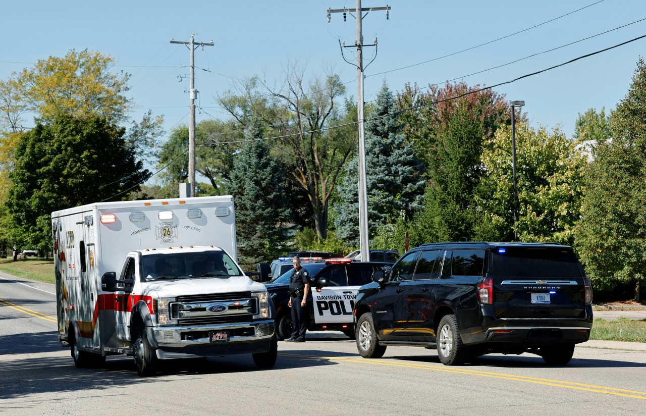 Image for Unknown number of people unaccounted for inside church in Grand Blanc
