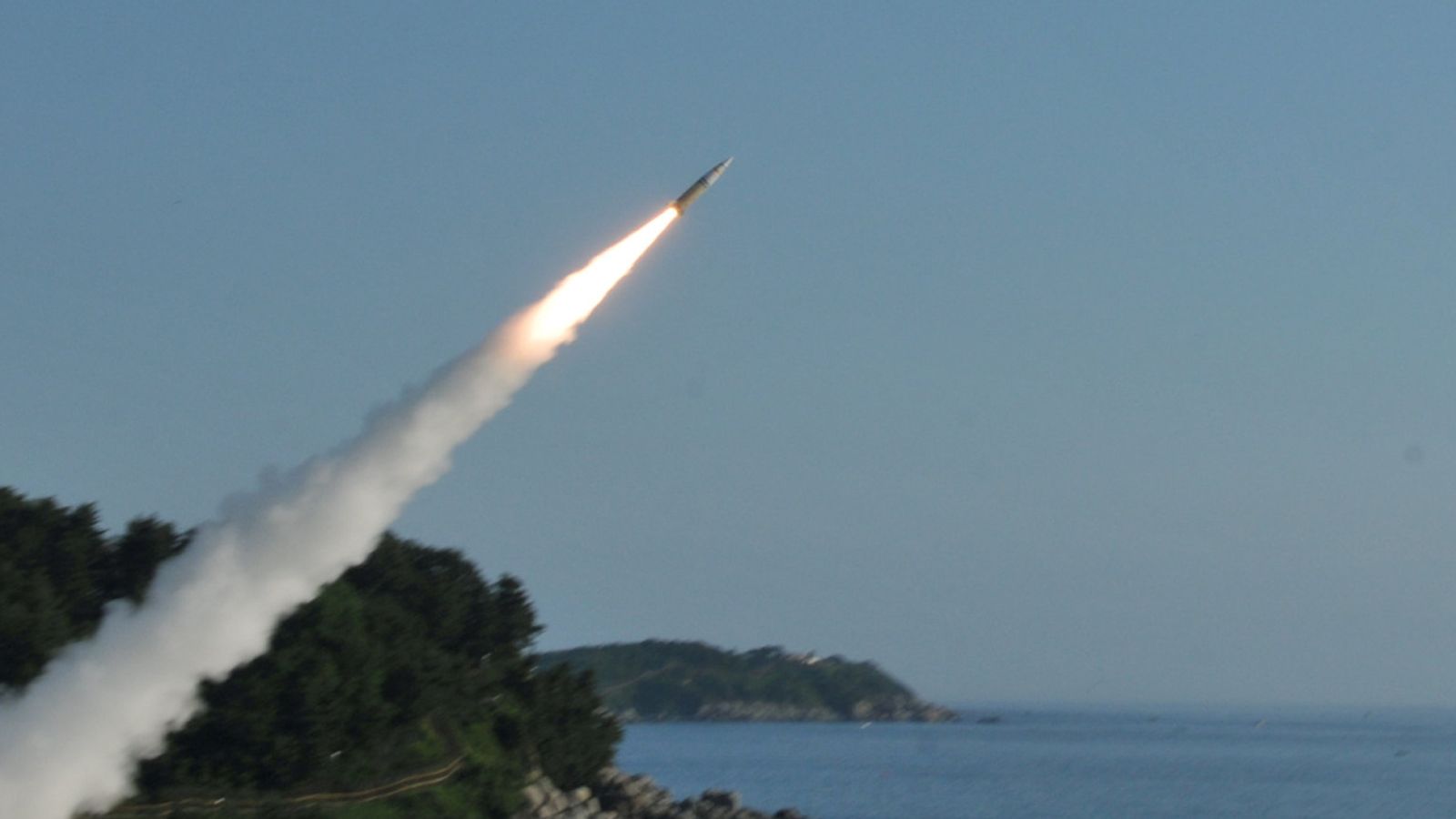 U.S. to supply Ukraine with intelligence for long-range missile strikes