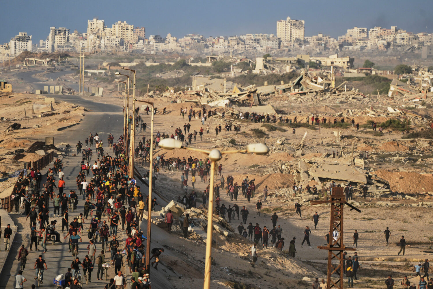 Image for United States deploying 200 troops to Israel to support Gaza ceasefire