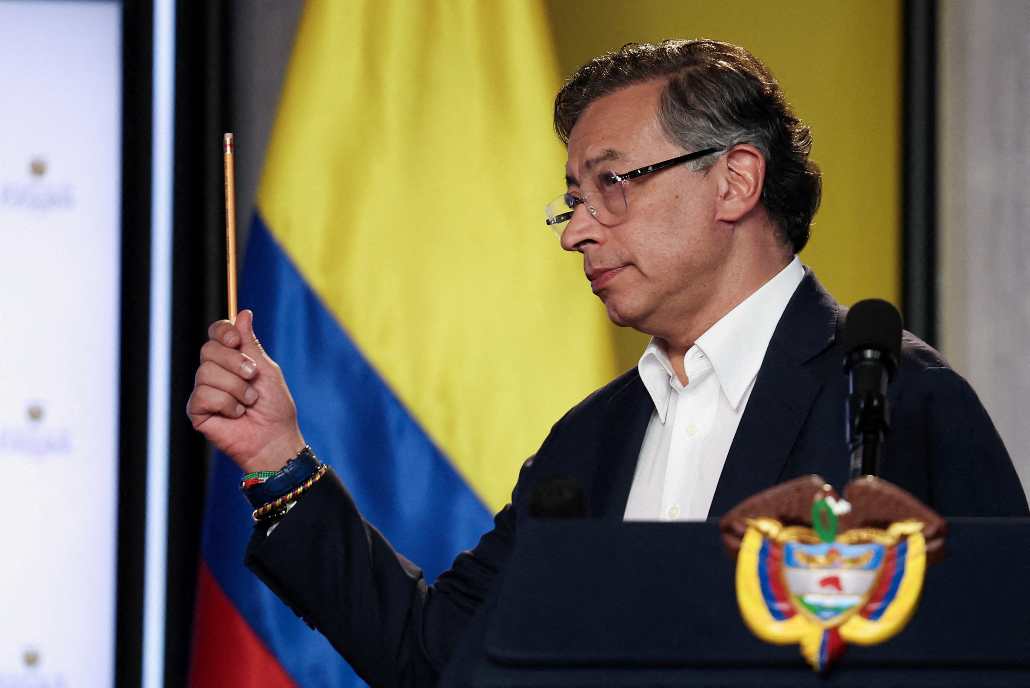 Image for Colombia suspends intelligence cooperation with the United States