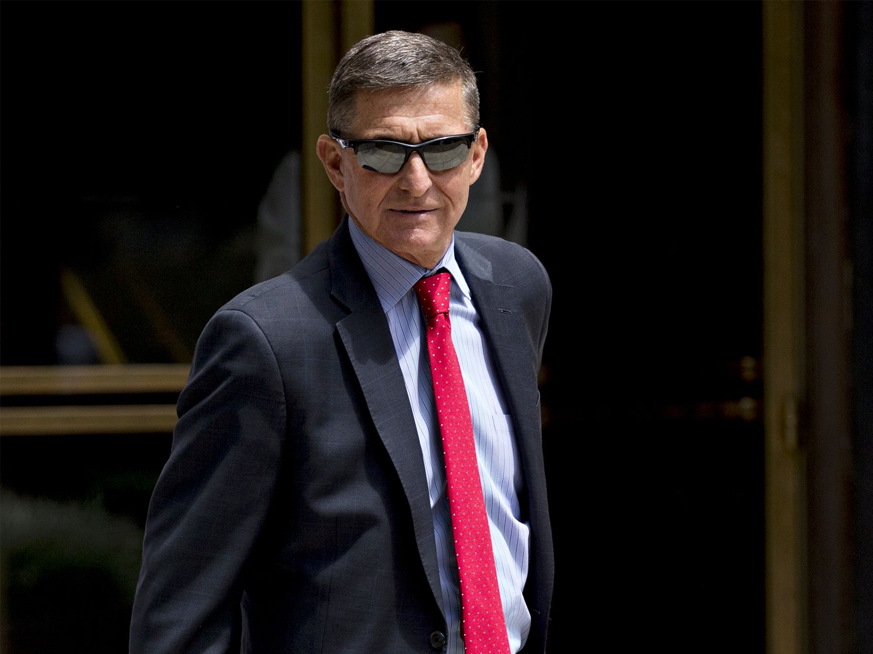 Image for General Flynn claims Trump administration officials created enemy lists