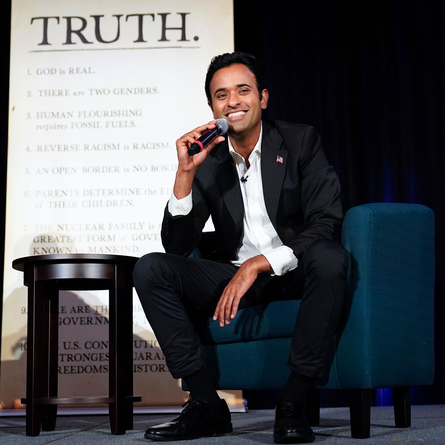 Image for Vivek Ramaswamy quits all social media accounts after online mockery