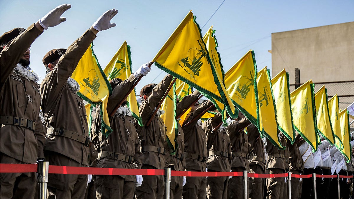 Hezbollah Halts Scholarships for Fallen Fighters’ Families Amid Severe Financial Crisis