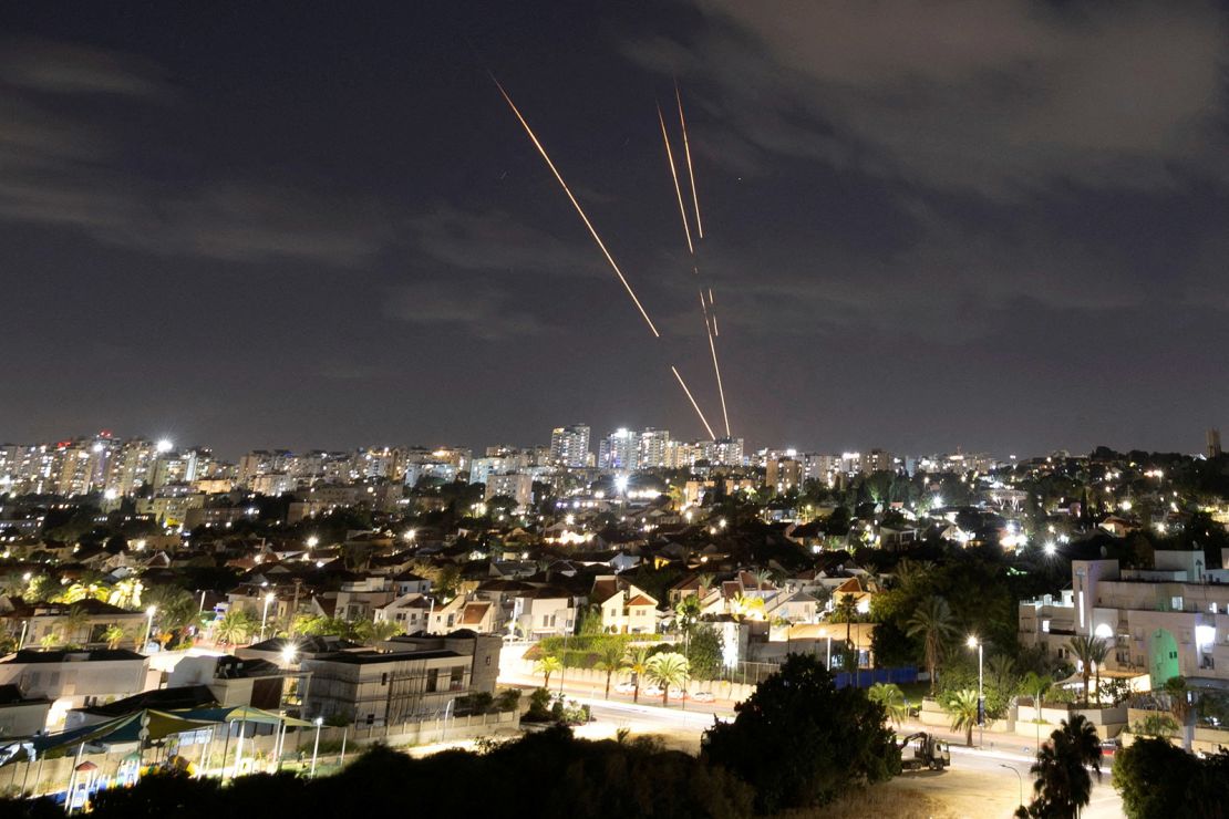 Image for Israeli Diplomats Evacuate UAE Amid Rising Threats from Iranian-Backed Terror Groups