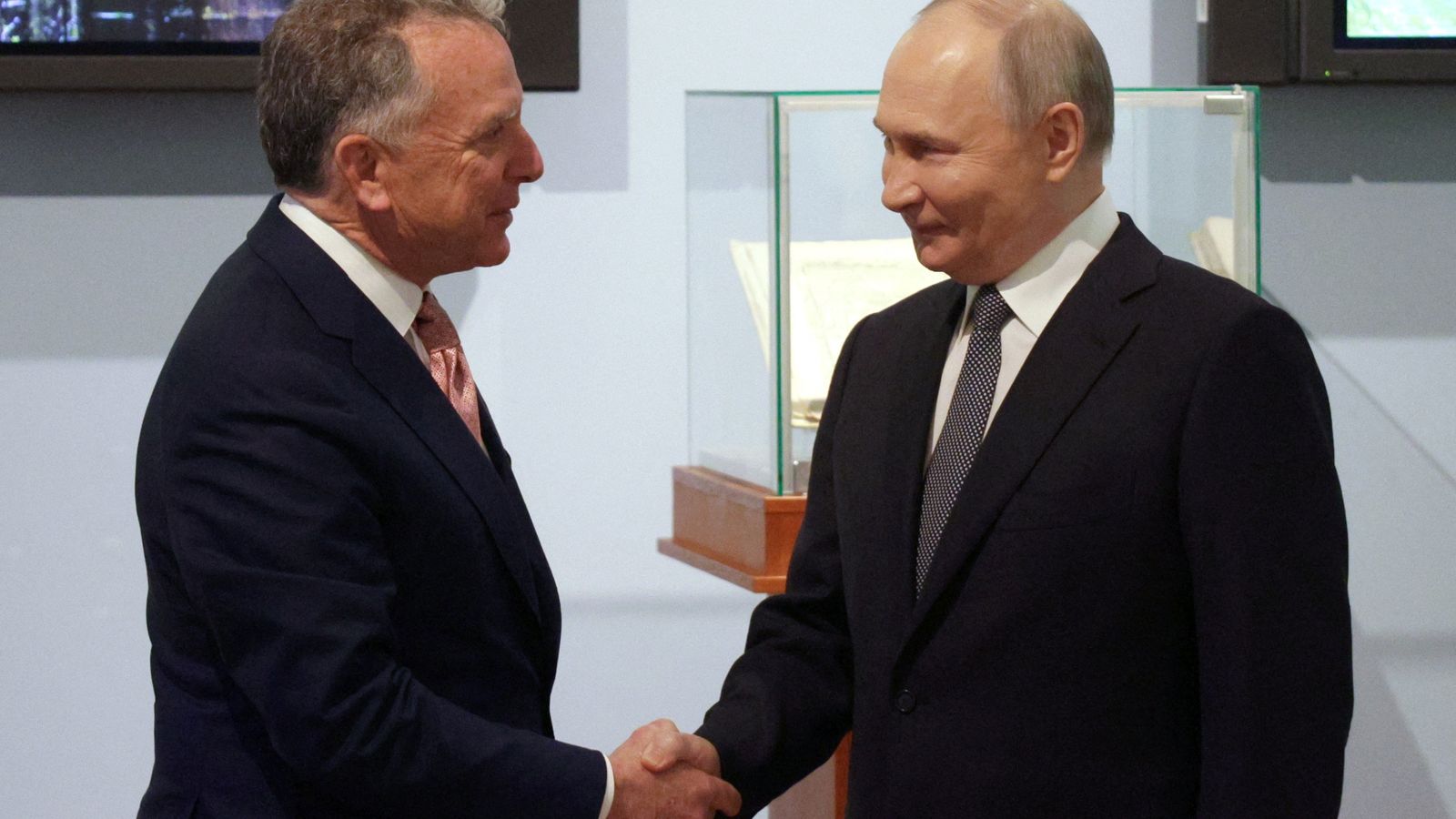 Image for Putin Meets Trump's Envoy for 3-Hour Talks Amid Heightened U.S.-Russia Tensions