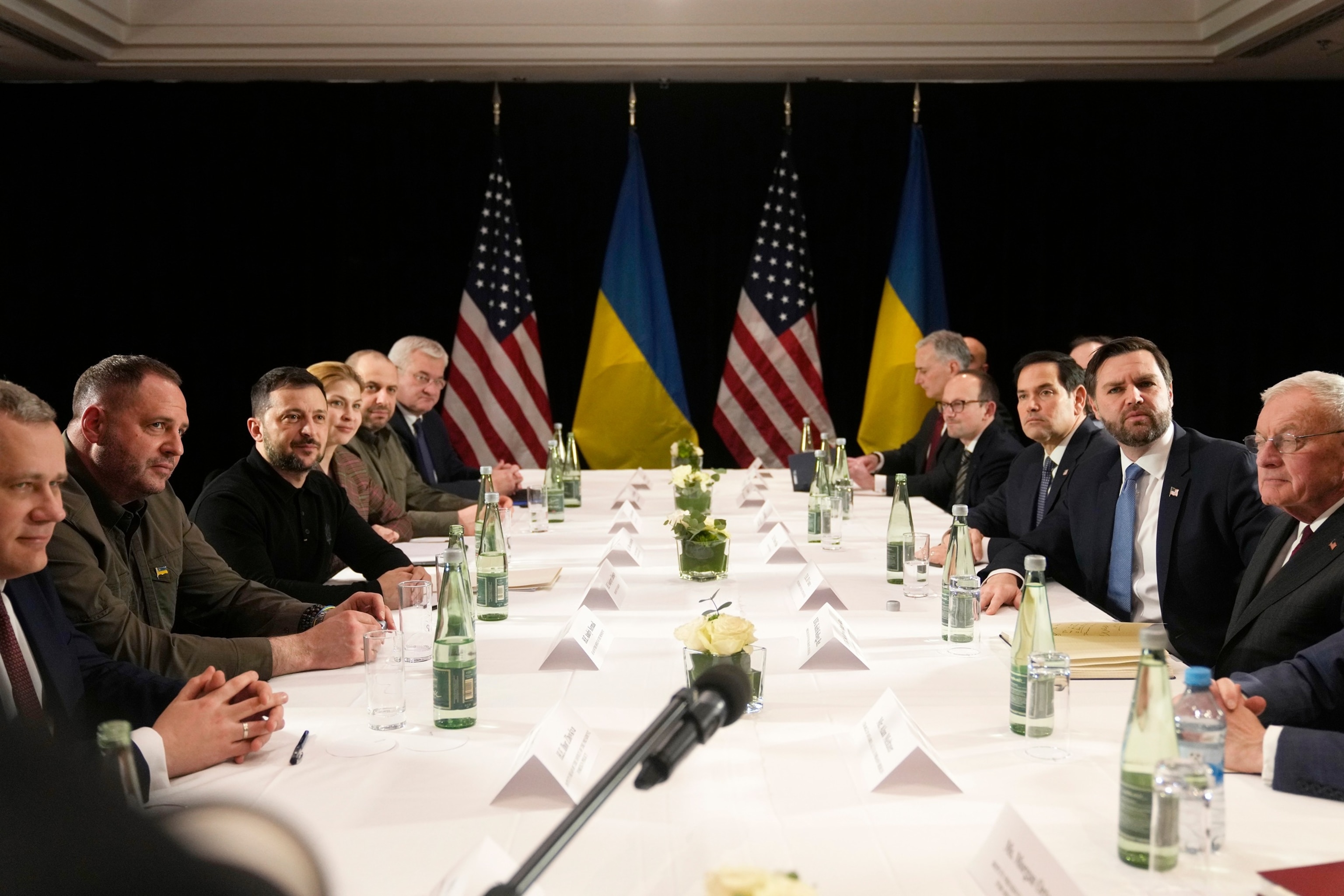 Image for EU and UK Intensify Sanctions on Russia, Vow to Uphold Pressure Until Peace in Ukraine