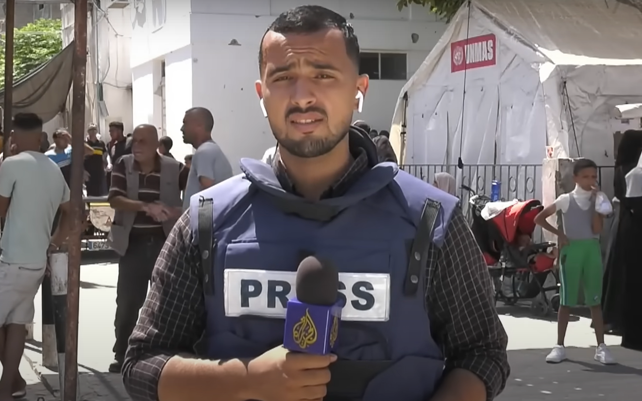 Al Jazeera loses contact with reporters on flotilla to Gaza; Israeli forces arrest correspondent