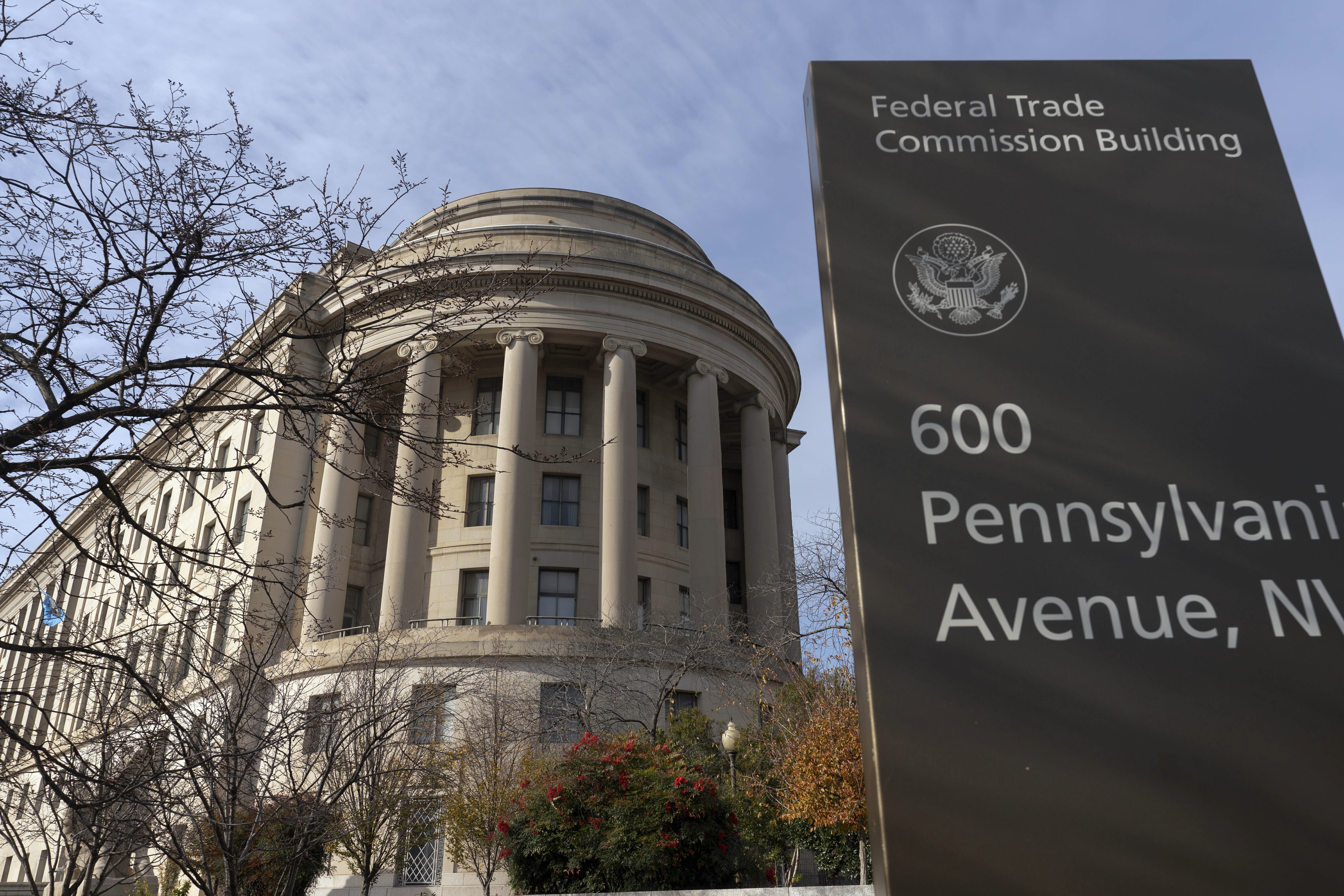 Trump boots Democratic members at another federal regulator ...