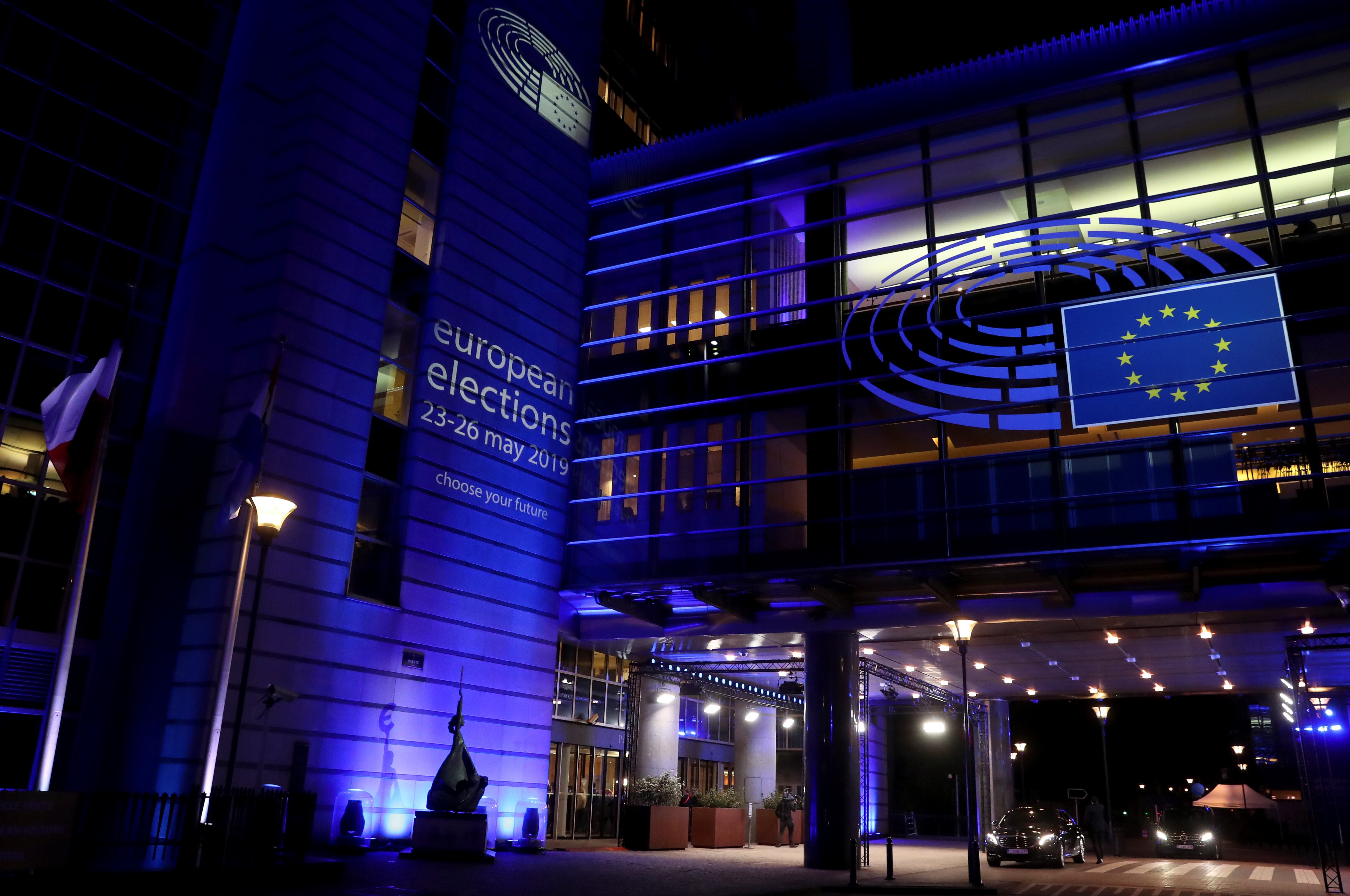 European Parliament demands freeze of EU recovery money for ...