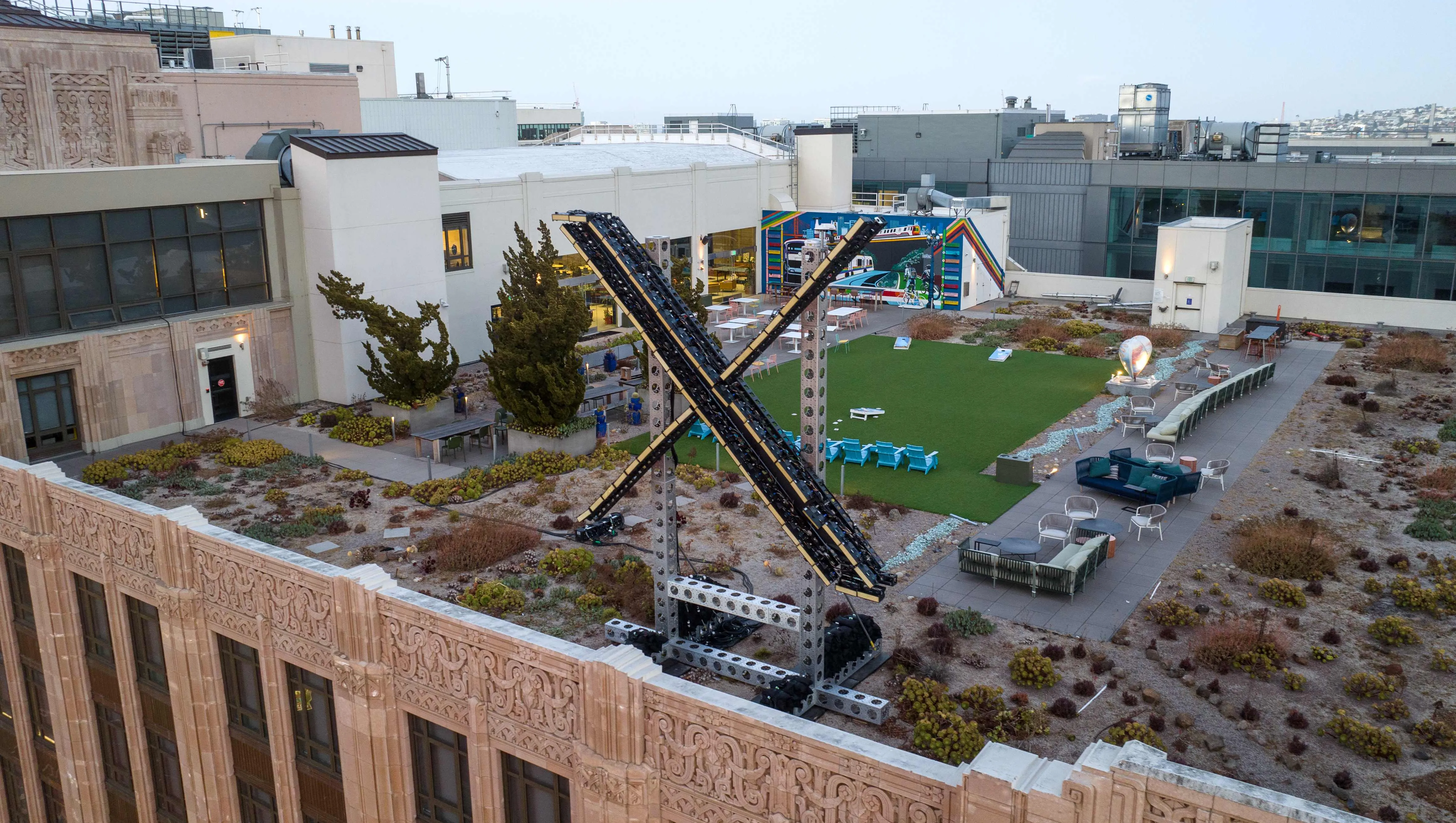 X' sign removed from San Francisco building known as Twitter HQ