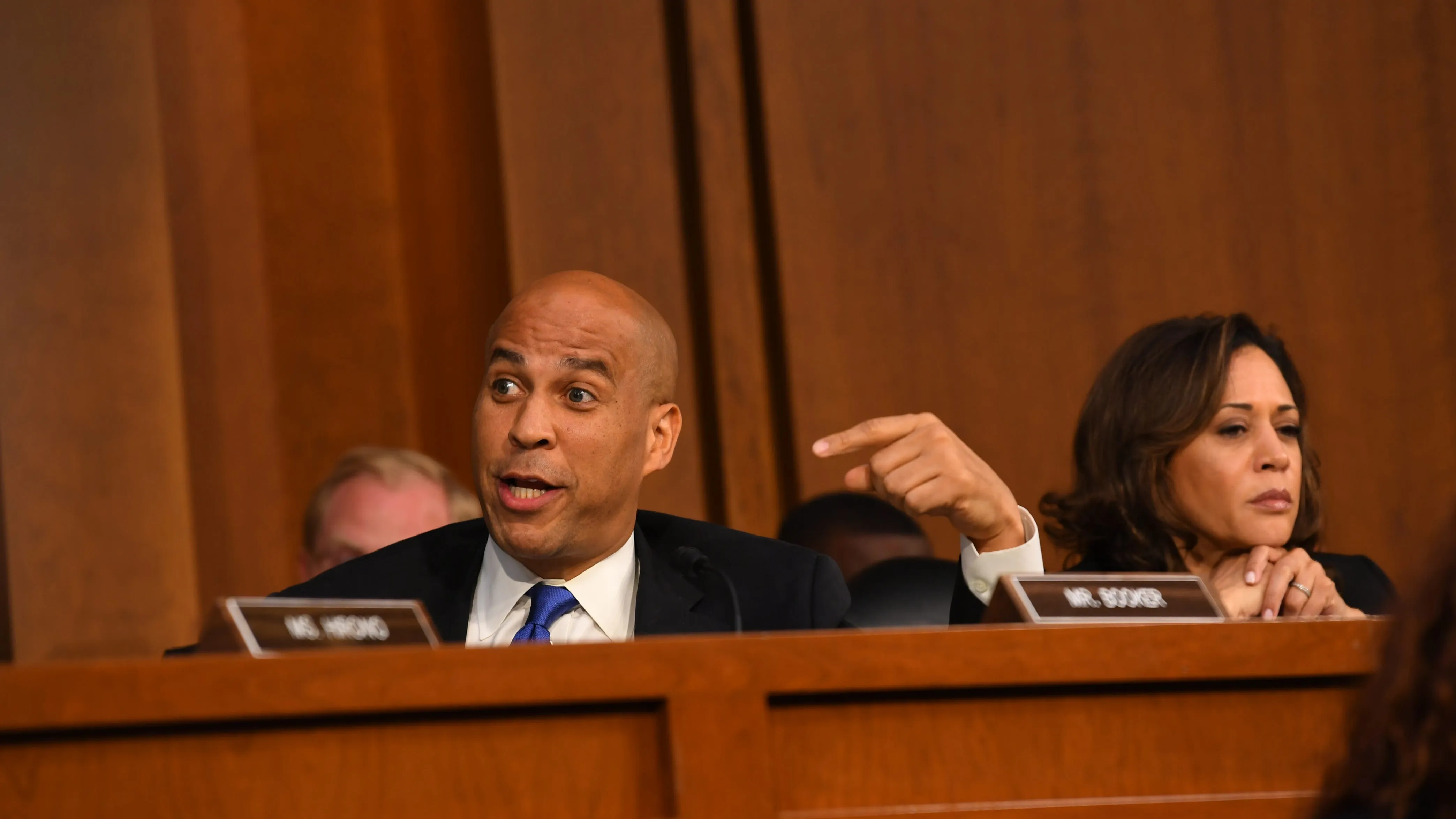 Trump's Masked ICE Agents Create Chaos as Senators Push for Transparency with VISIBLE Act