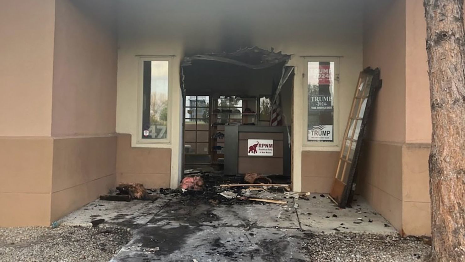 Investigators probe fire at Republican Party's New Mexico HQ ...