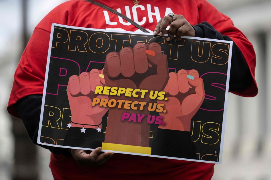 Minimum-wage workers in 22 states will be getting raises on ...