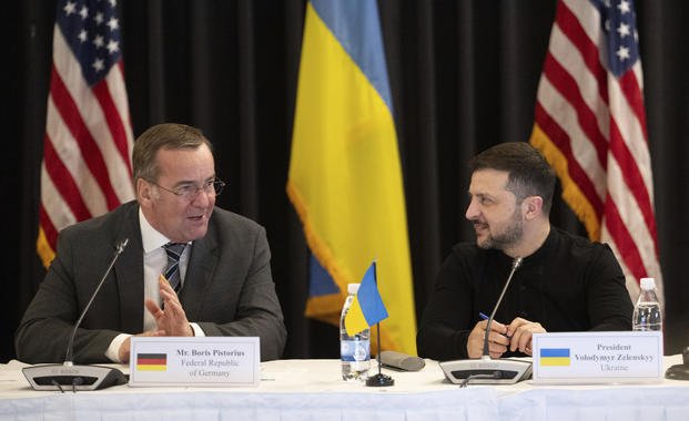 In Their Final Meeting, Zelenskyy and Austin Say Military Aid ...
