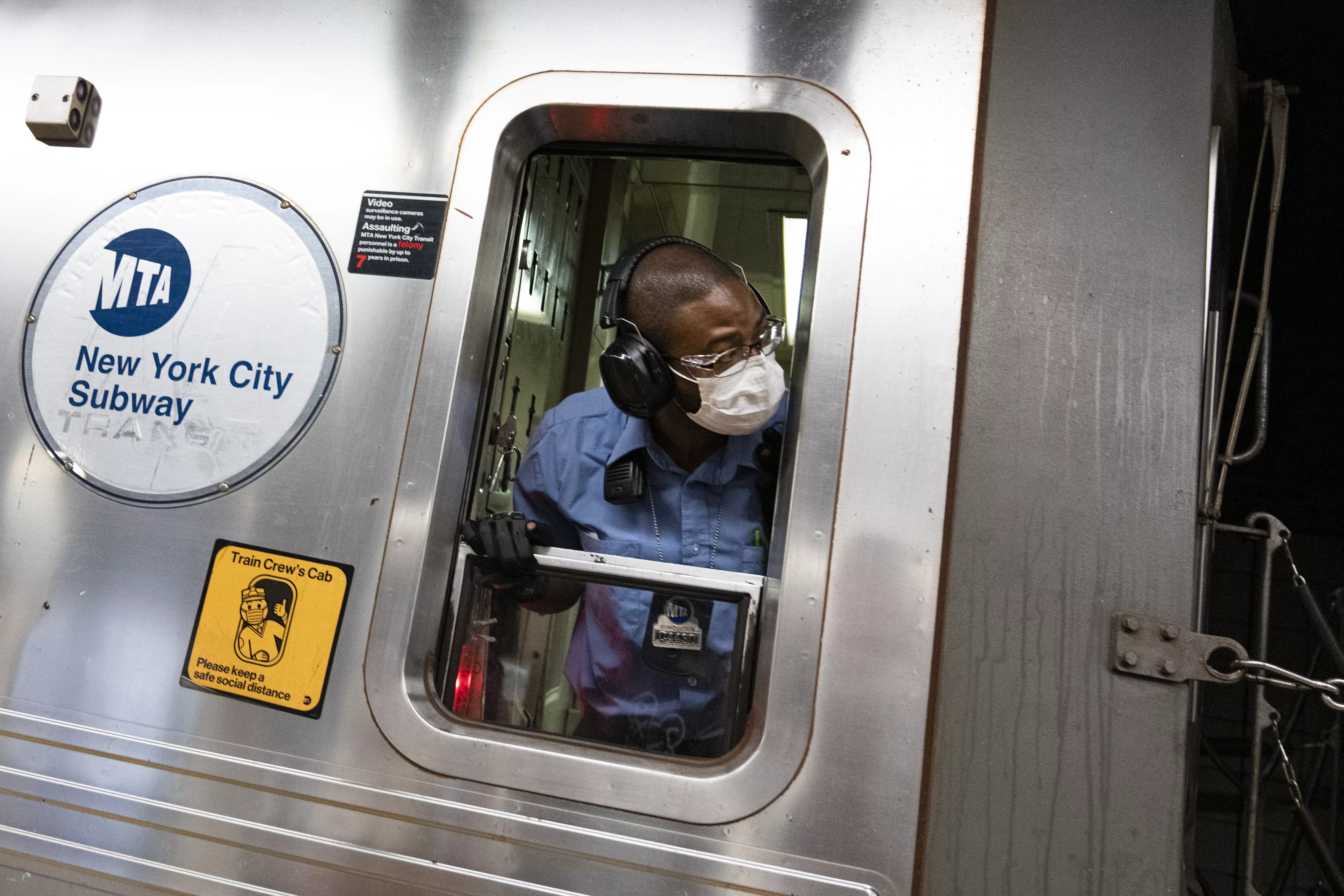 New York lifts COVID mask mandate for public transportation