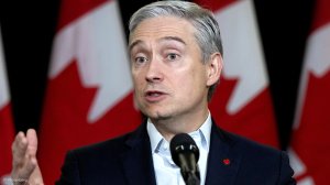 Carney puts ex-Goldman banker, Quebec loyalist in key jobs