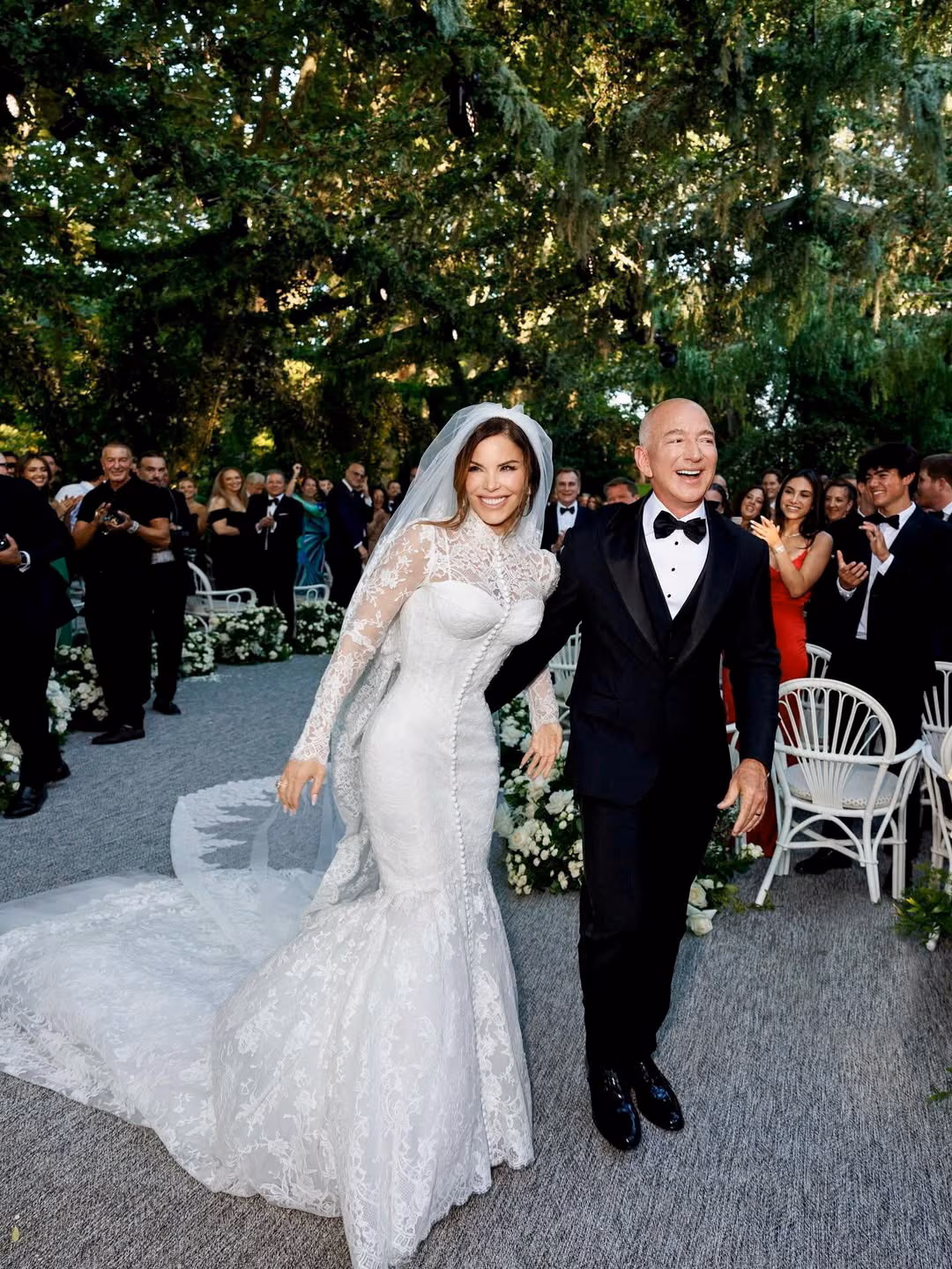Newlyweds Bezos and Sanchez gear up for final party at Venice ...