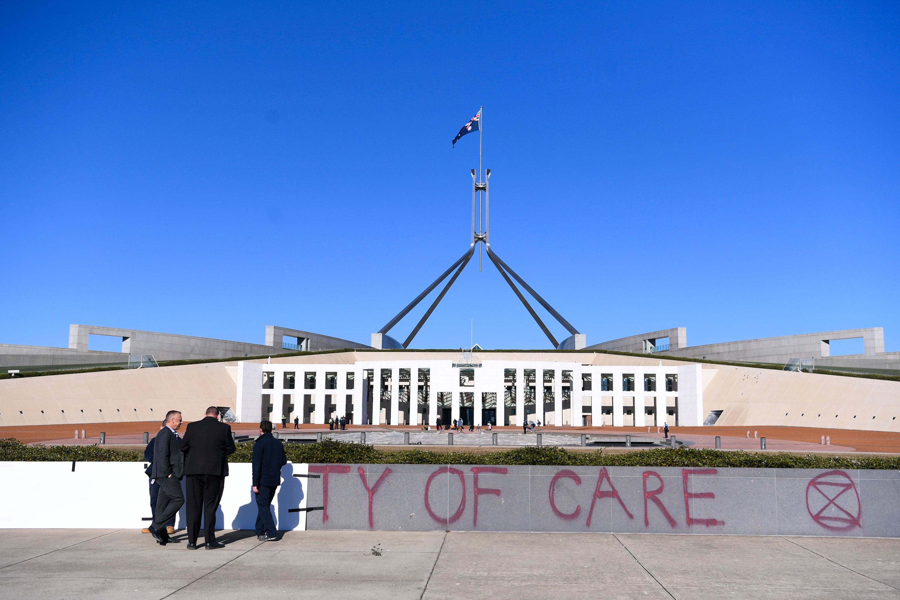 Australia's Parliament House graffitied after release of IPCC ...