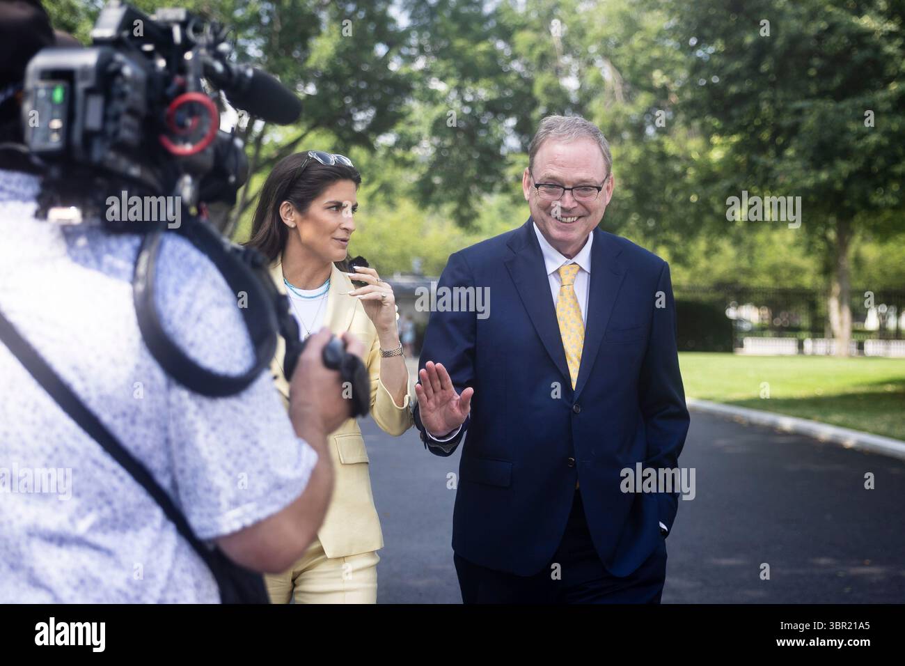 National Economic Council Director Kevin Hassett declines a reporter's ...