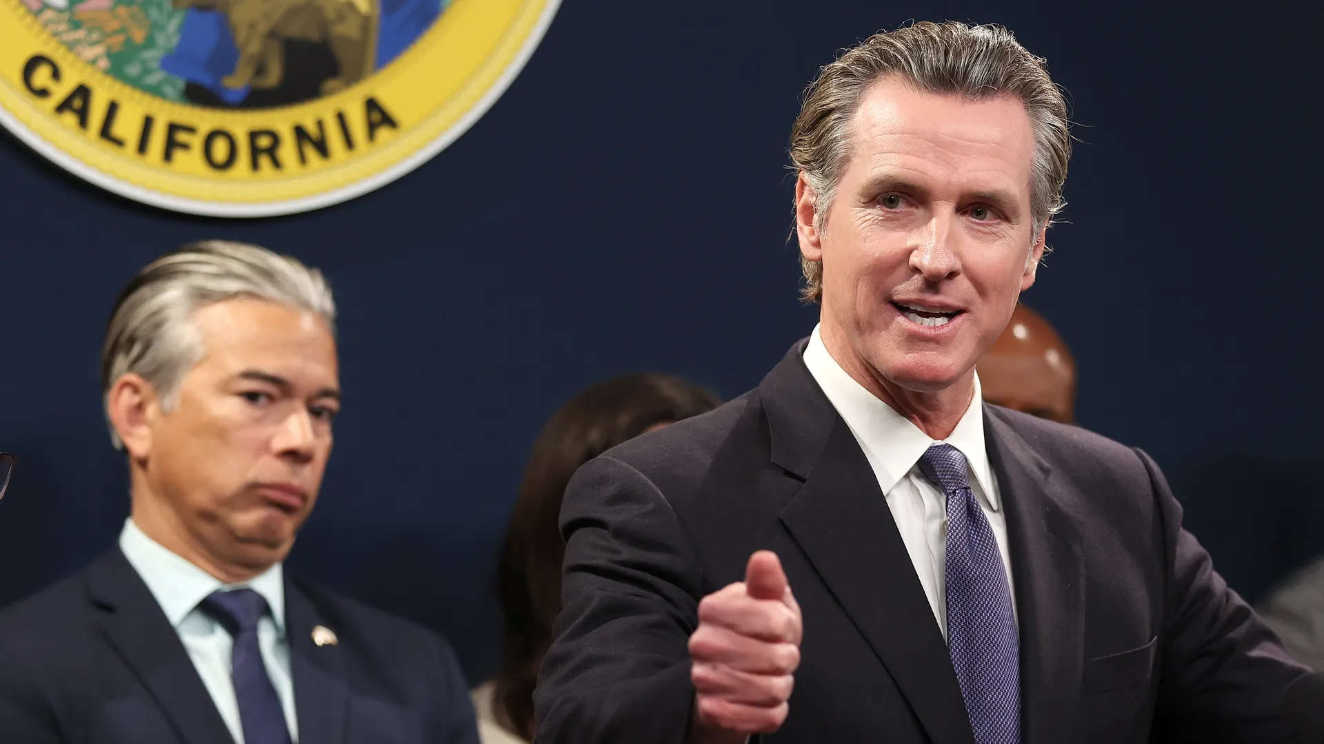 California's Newsom slams Florida's DeSantis over migrant flights to ...