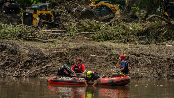 Texas flooding updates: New flooding risks; death toll increases