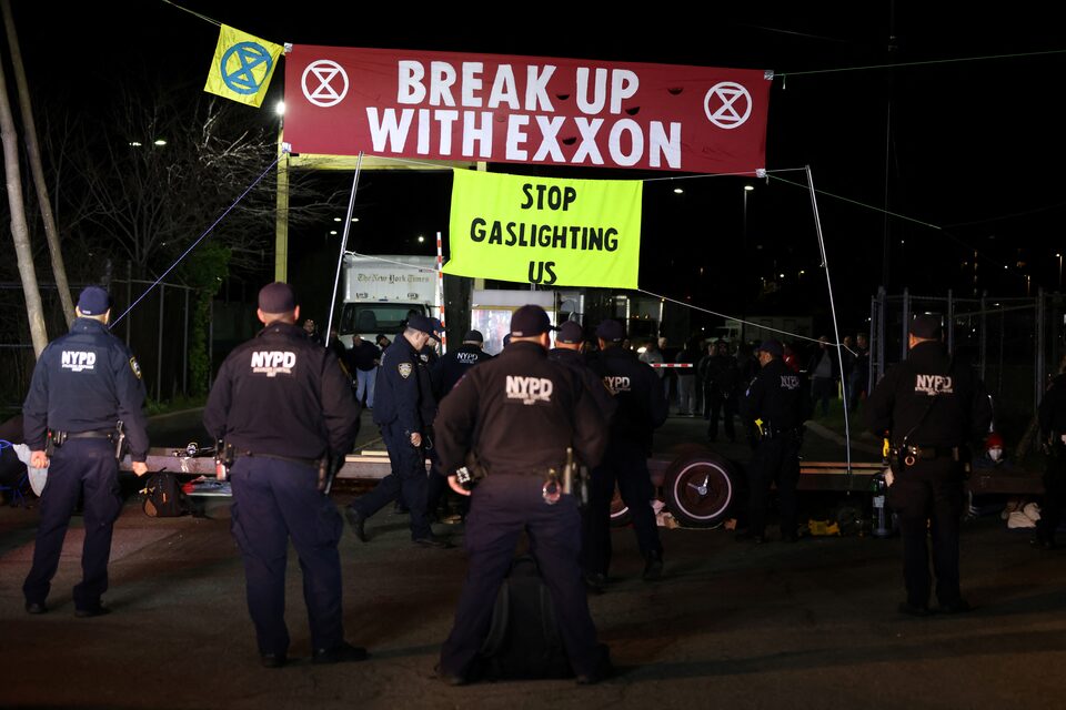 On Earth Day, climate activists call for ban on buying Russian oil ...