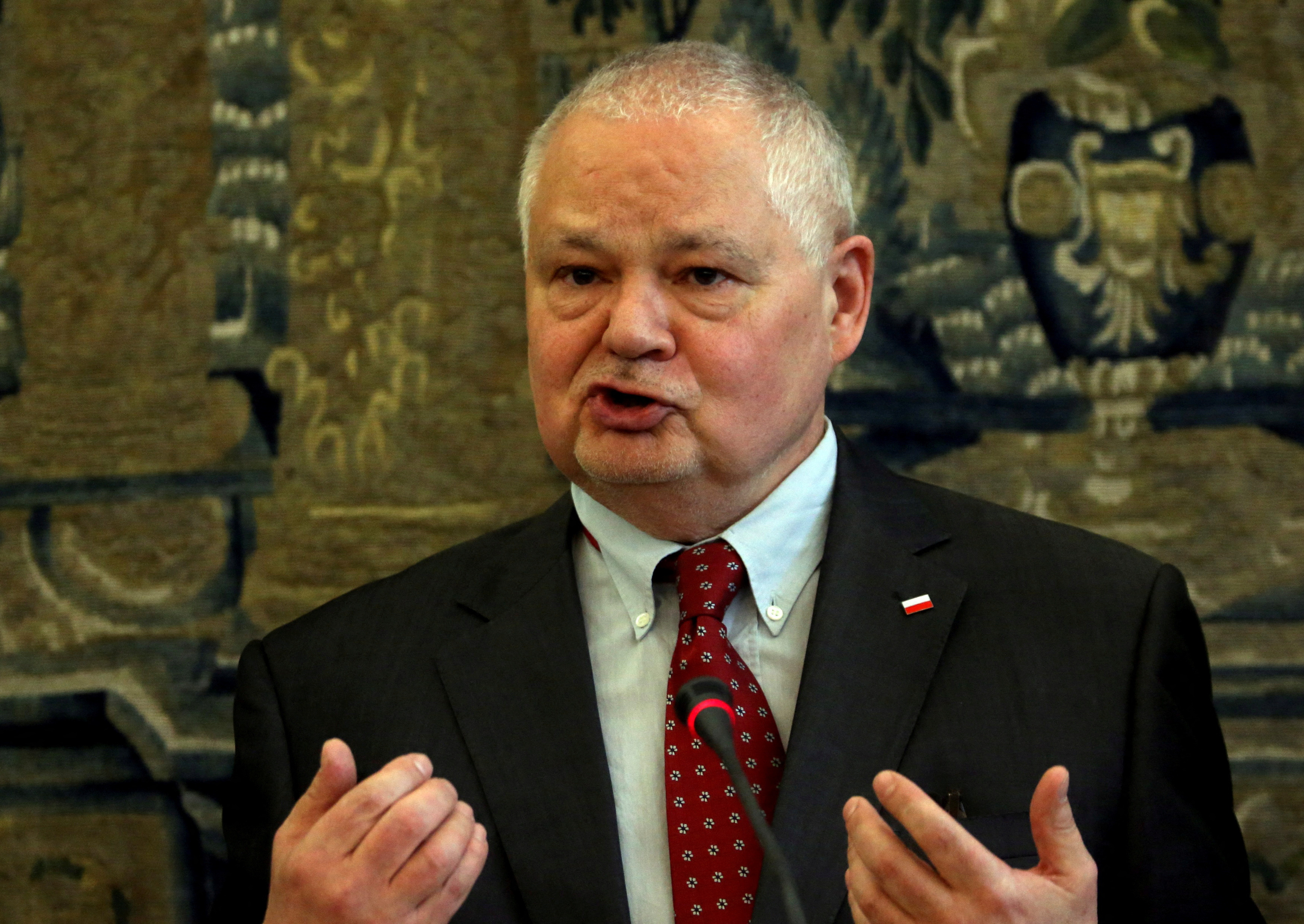 Poland's Ruling Coalition Crumbles Amid Secret Meeting with Far-Right Leader
