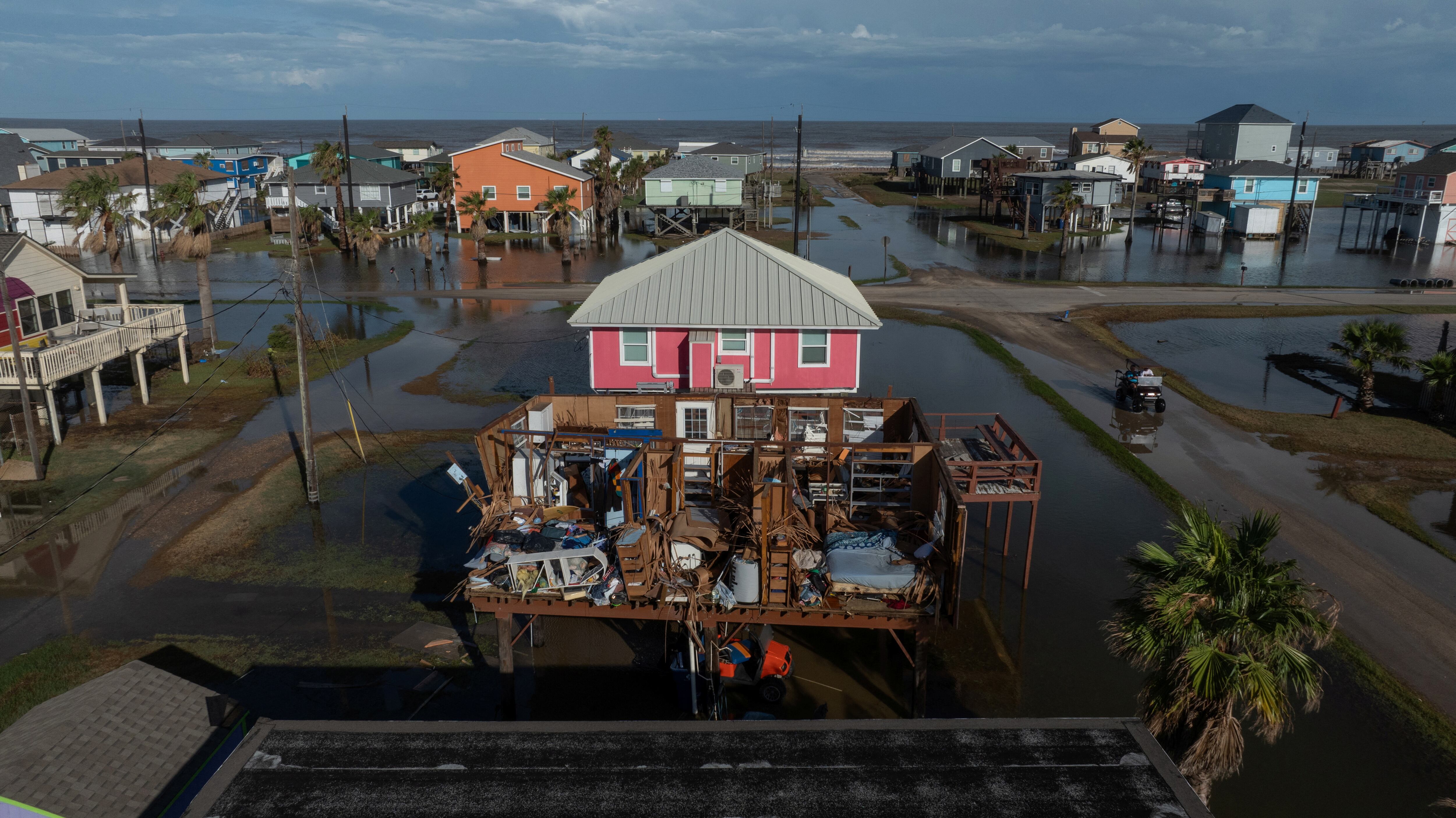 In pictures: Texas slammed by Hurricane Beryl - July 9, 2024 ...