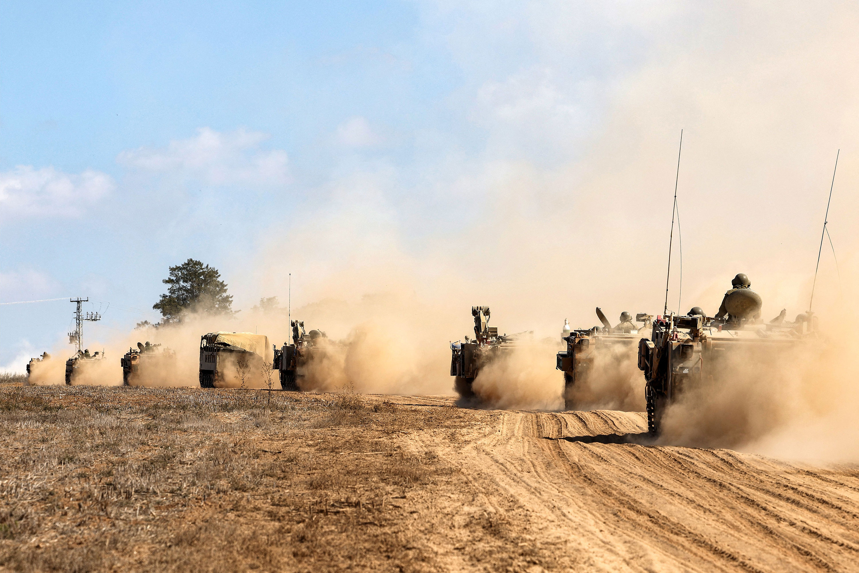 Israeli troops conduct local raids as Gaza braces for possible ground ...